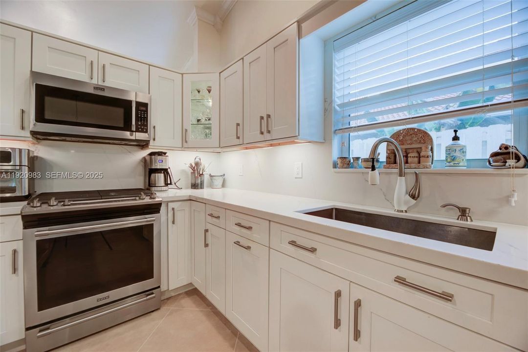 待售: $659,900 (4 贝兹, 2 浴室, 1870 平方英尺)