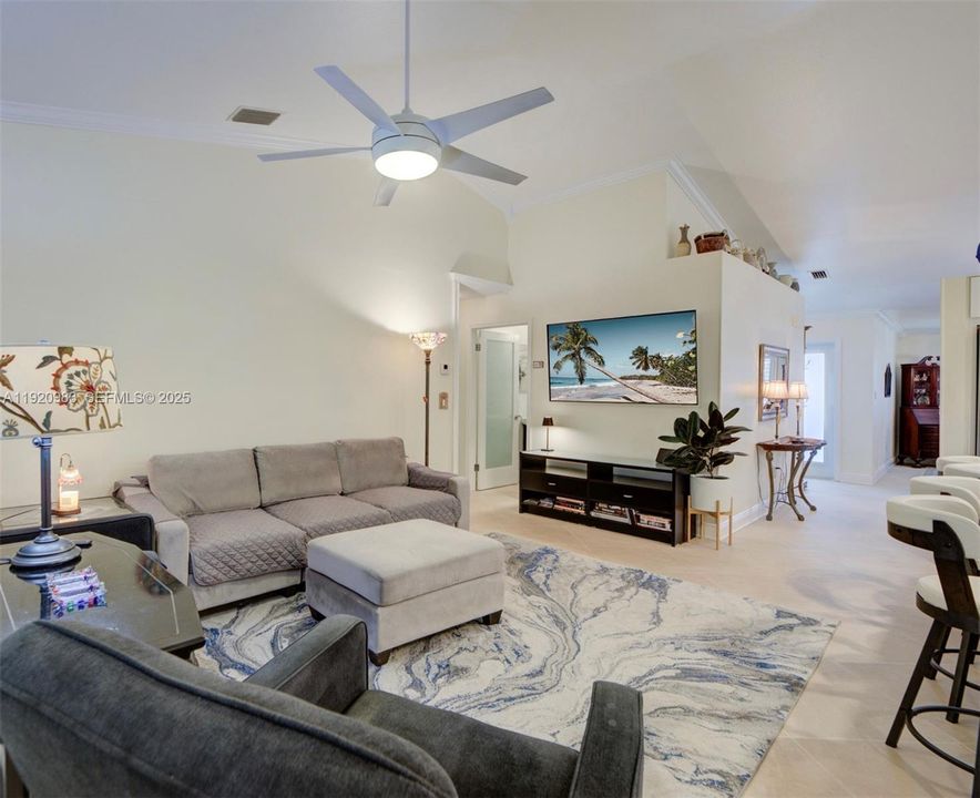 待售: $659,900 (4 贝兹, 2 浴室, 1870 平方英尺)