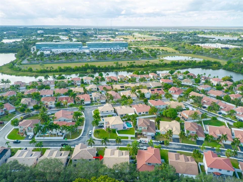 待售: $659,900 (4 贝兹, 2 浴室, 1870 平方英尺)