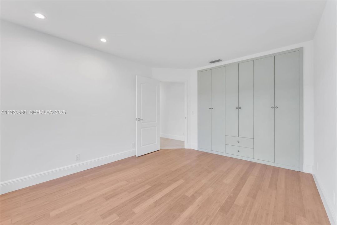 For Sale: $1,200,000 (4 beds, 3 baths, 2445 Square Feet)