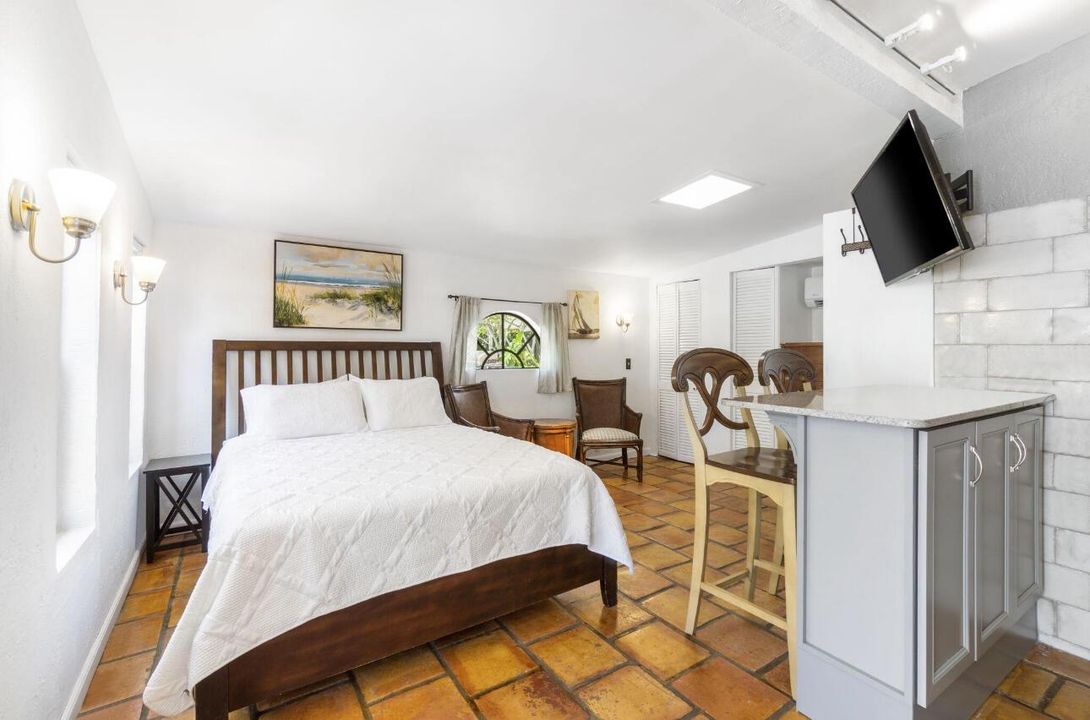 Cottage S
