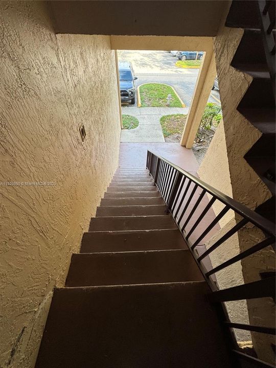 For Rent: $2,200 (2 beds, 2 baths, 1148 Square Feet)