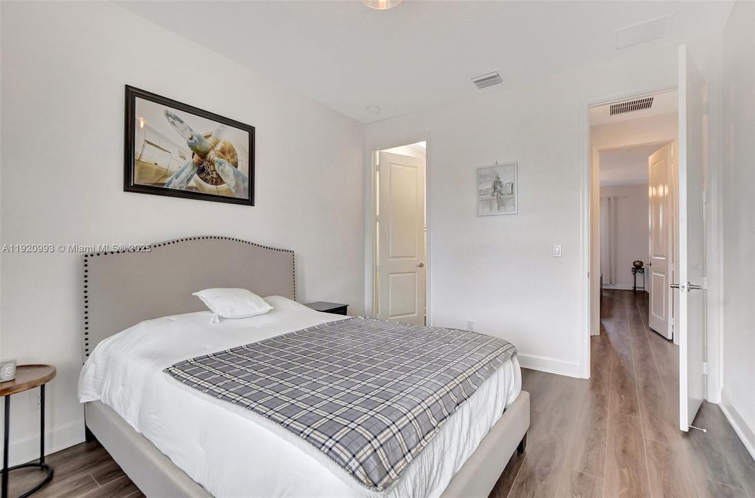 For Rent: $5,500 (4 beds, 3 baths, 2402 Square Feet)