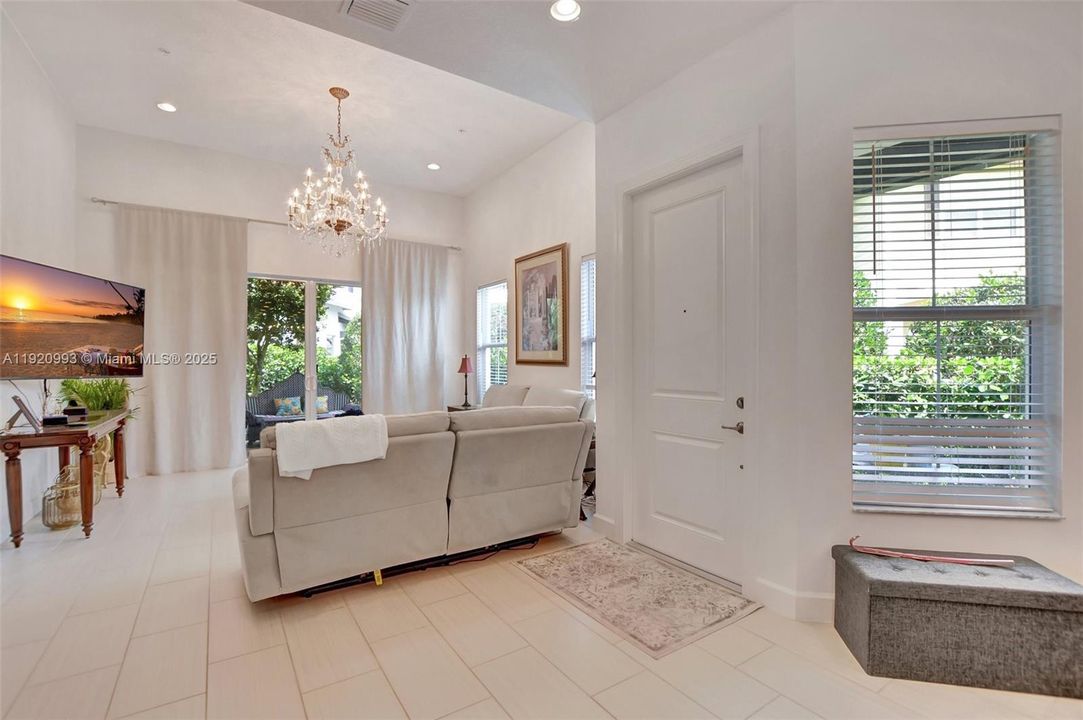 For Rent: $5,500 (4 beds, 3 baths, 2402 Square Feet)