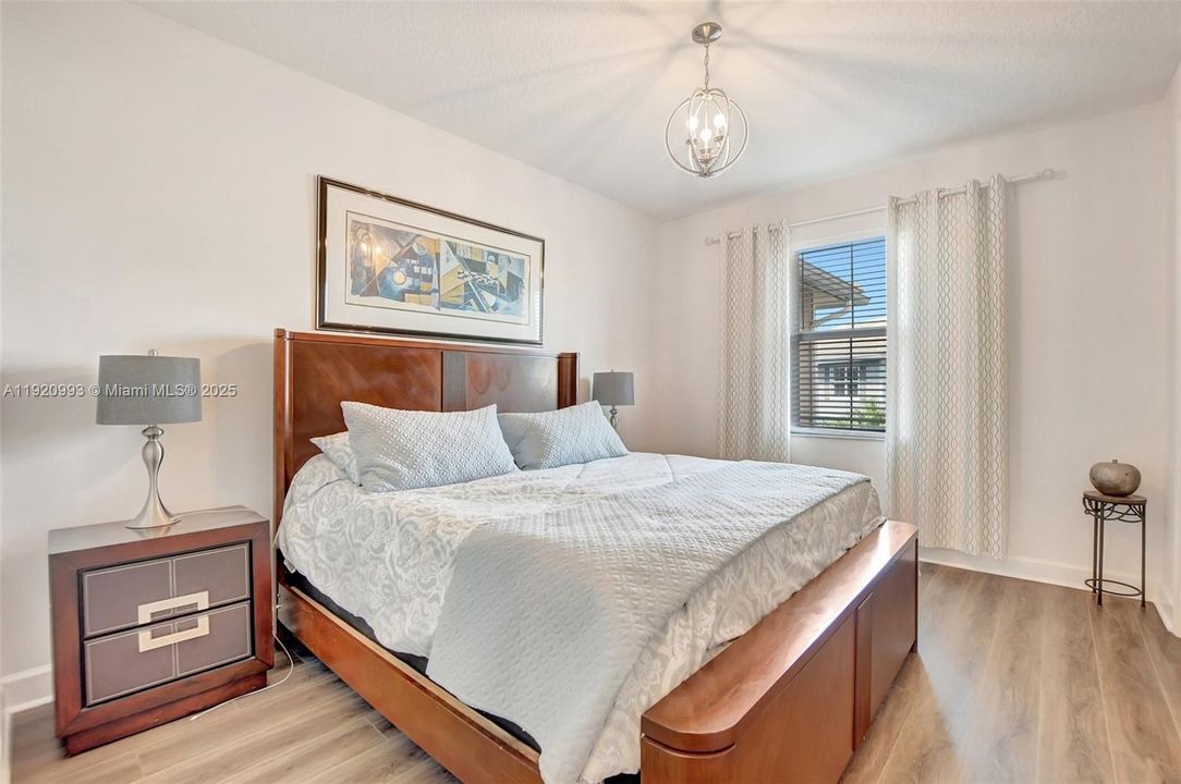 For Rent: $5,500 (4 beds, 3 baths, 2402 Square Feet)