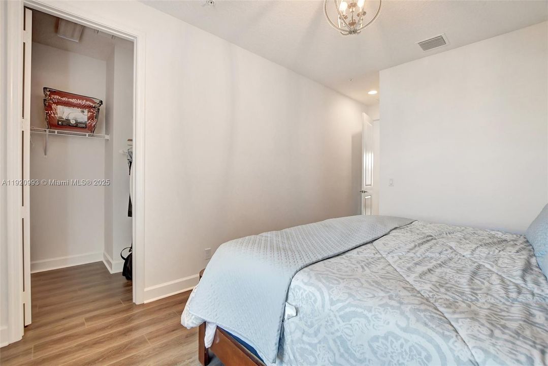 For Rent: $5,500 (4 beds, 3 baths, 2402 Square Feet)