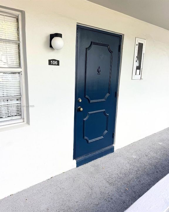 На продажу: $72,000 (1 спален, 1 ванн, 739 Квадратных фут)