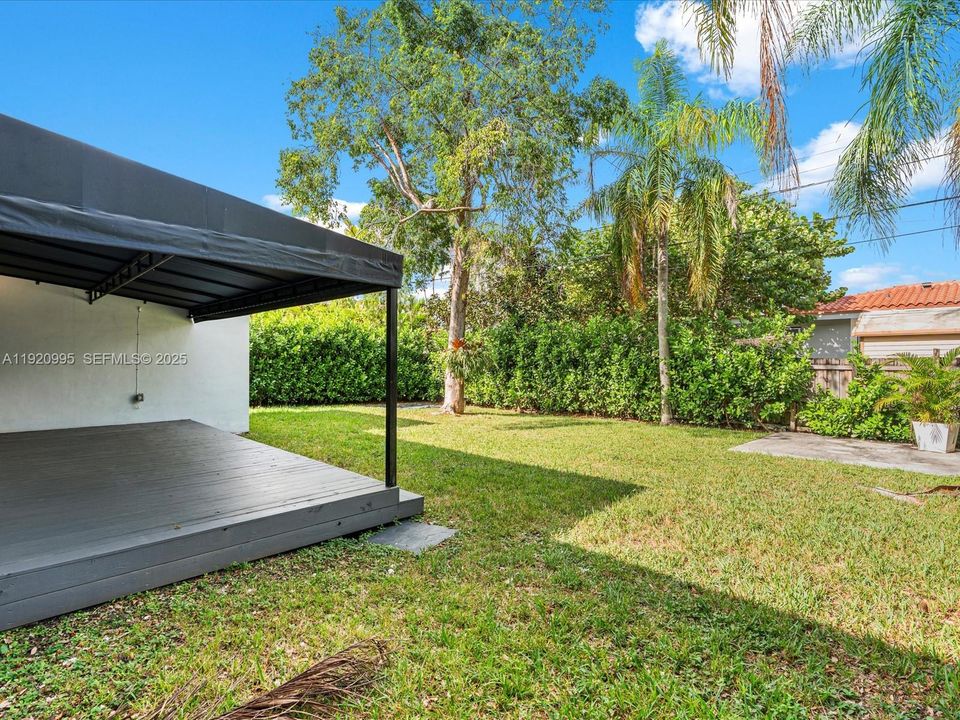 For Rent: $5,000 (3 beds, 2 baths, 1460 Square Feet)