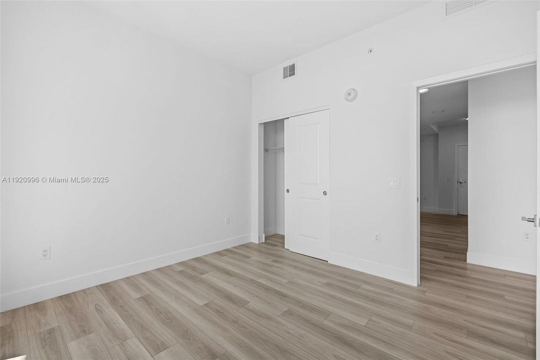 For Sale: $1,498,000 (3 beds, 2 baths, 1674 Square Feet)