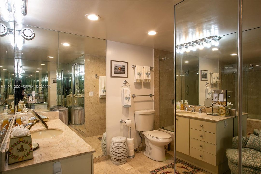 На продажу: $439,000 (2 спален, 3 ванн, 2320 Квадратных фут)