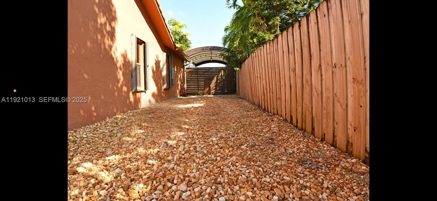 For Rent: $4,000 (4 beds, 2 baths, 1753 Square Feet)