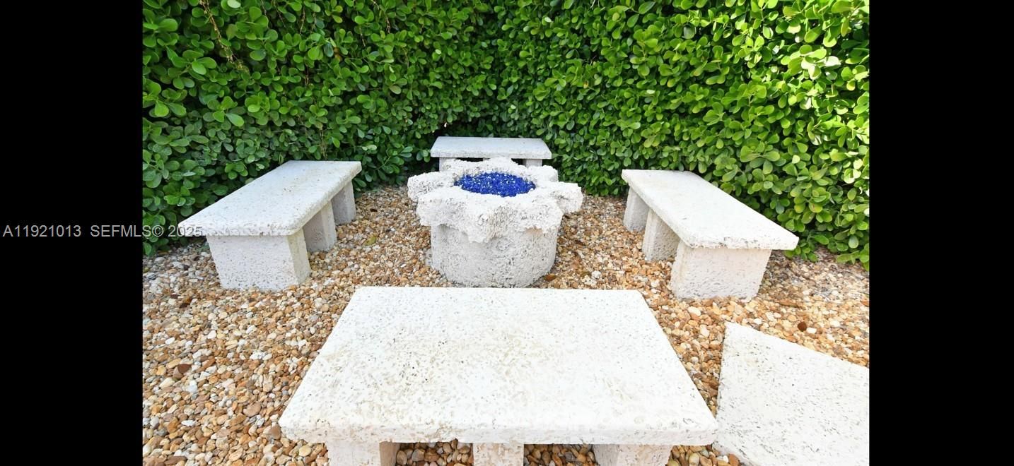 For Rent: $4,000 (4 beds, 2 baths, 1753 Square Feet)