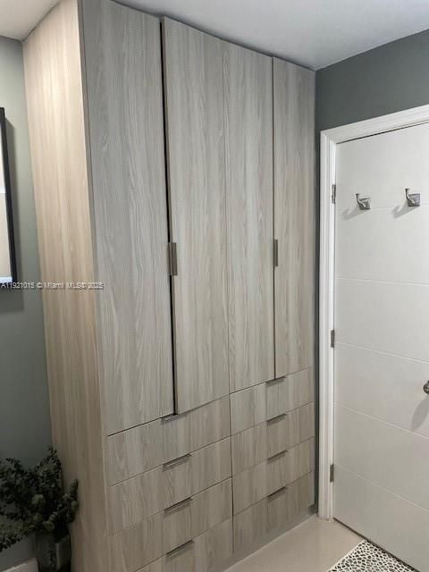 For Rent: $6,900 (3 beds, 2 baths, 2215 Square Feet)