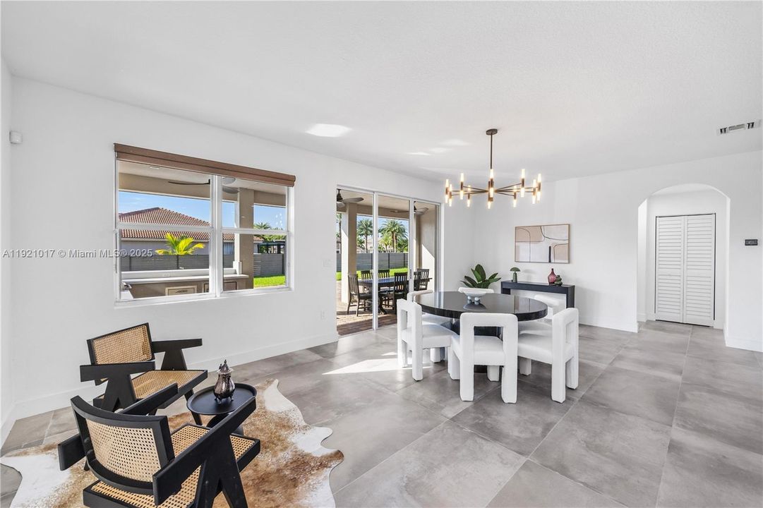 На продажу: $1,165,000 (5 спален, 4 ванн, 4007 Квадратных фут)