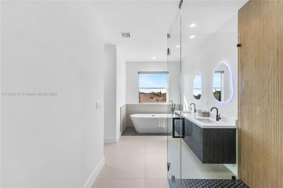 На продажу: $1,165,000 (5 спален, 4 ванн, 4007 Квадратных фут)