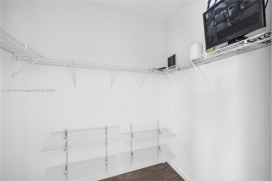 На продажу: $1,165,000 (5 спален, 4 ванн, 4007 Квадратных фут)