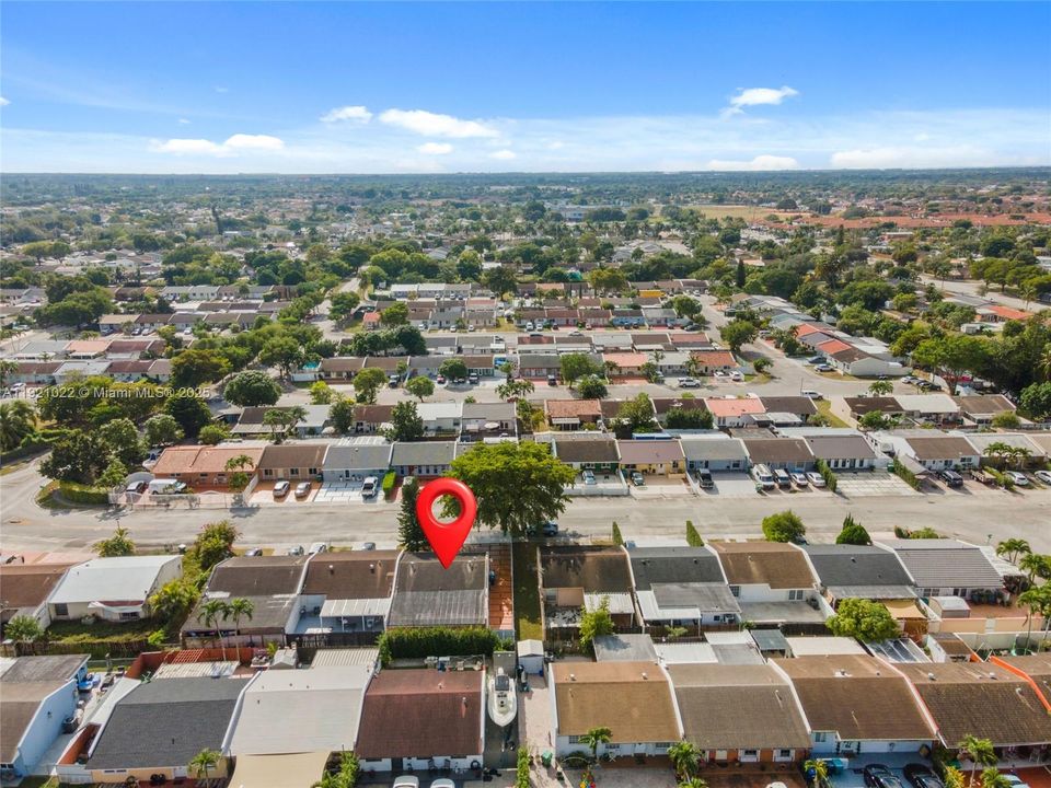 На продажу: $515,000 (3 спален, 1 ванн, 1015 Квадратных фут)