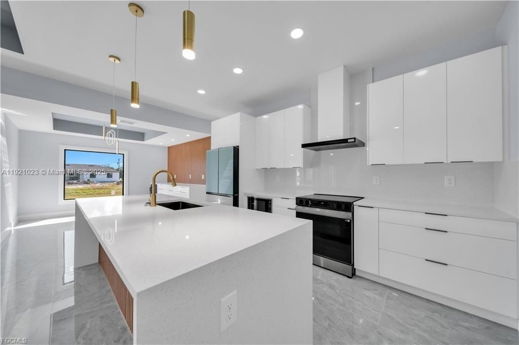 For Sale: $374,900 (3 beds, 2 baths, 0 Square Feet)