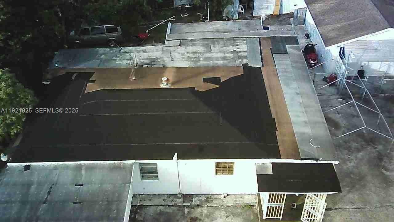 For Sale: $390,000 (4 beds, 4 baths, 1712 Square Feet)