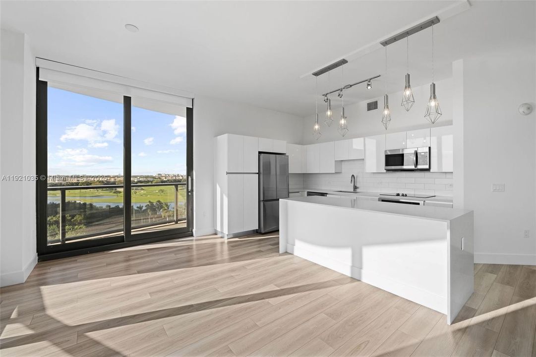 For Sale: $1,281,000 (2 beds, 2 baths, 1483 Square Feet)