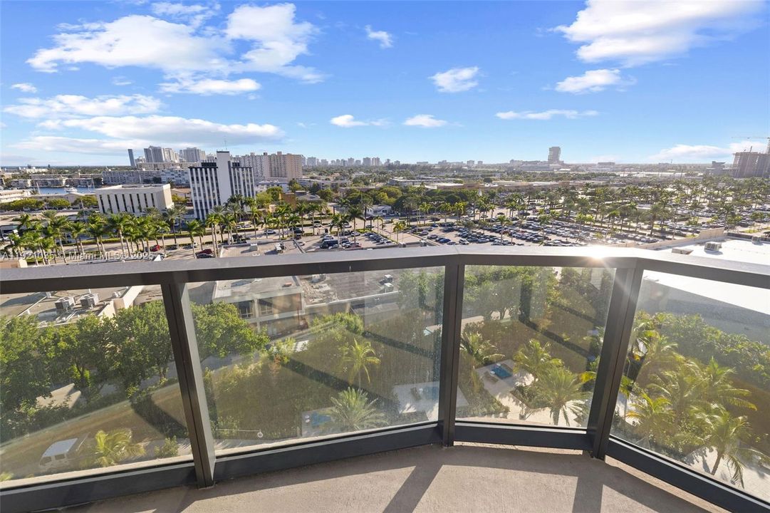 For Sale: $1,281,000 (2 beds, 2 baths, 1483 Square Feet)