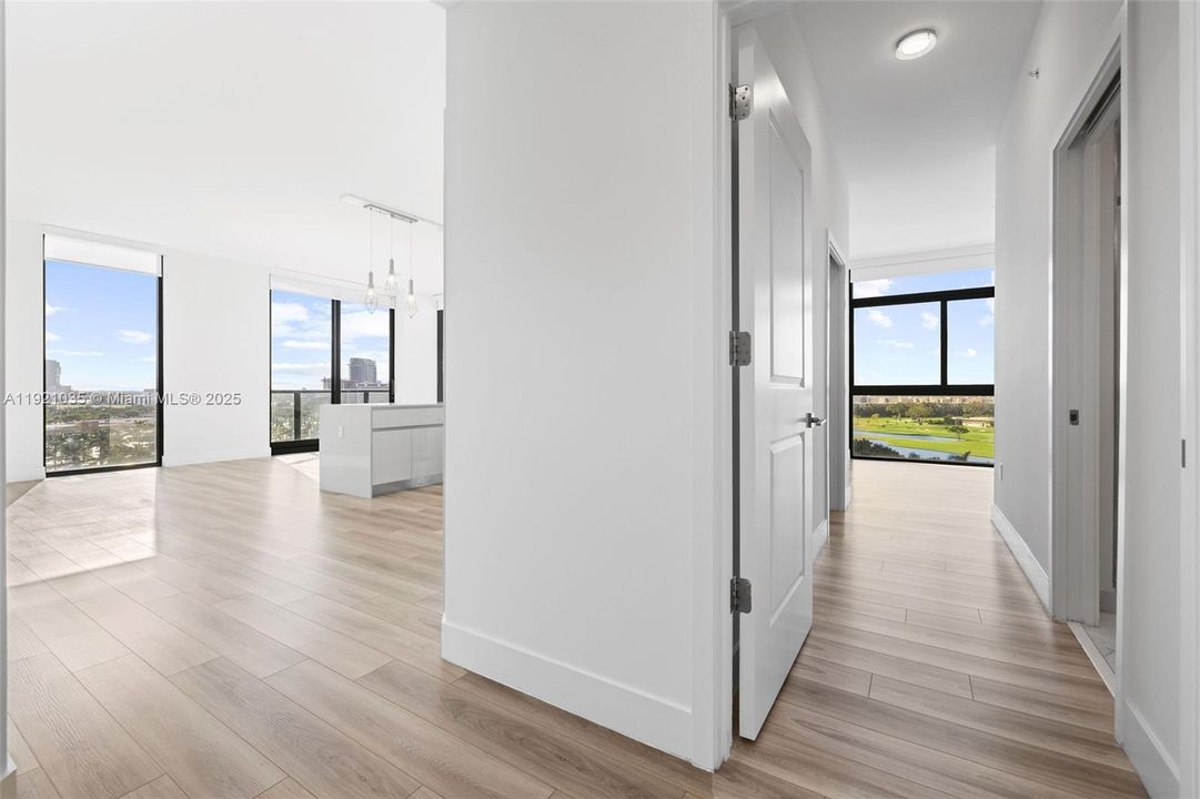 For Sale: $1,281,000 (2 beds, 2 baths, 1483 Square Feet)