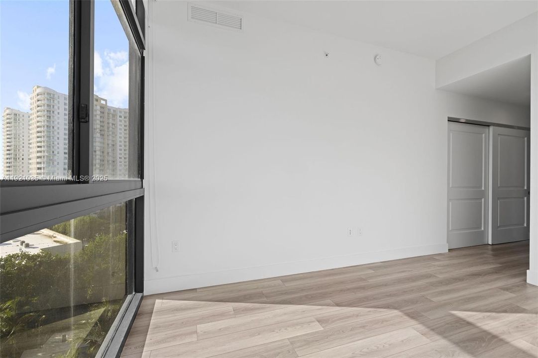 For Sale: $1,281,000 (2 beds, 2 baths, 1483 Square Feet)