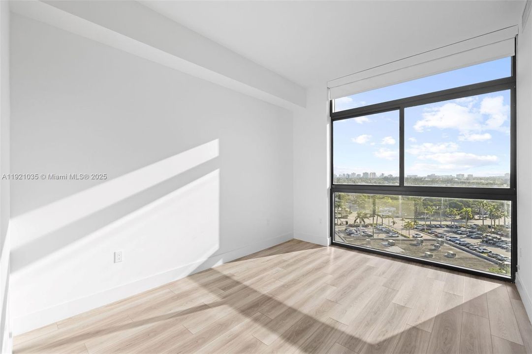 For Sale: $1,281,000 (2 beds, 2 baths, 1483 Square Feet)