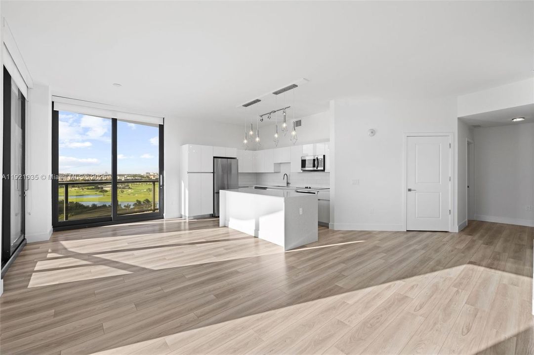 For Sale: $1,281,000 (2 beds, 2 baths, 1483 Square Feet)