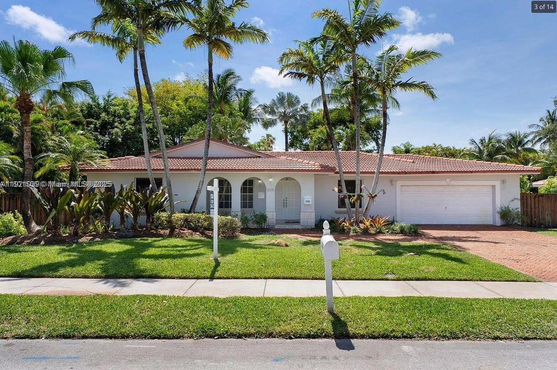 For Rent: $8,700 (3 beds, 3 baths, 2326 Square Feet)