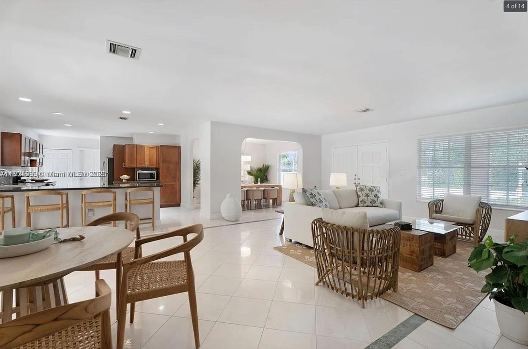 For Rent: $8,700 (3 beds, 3 baths, 2326 Square Feet)