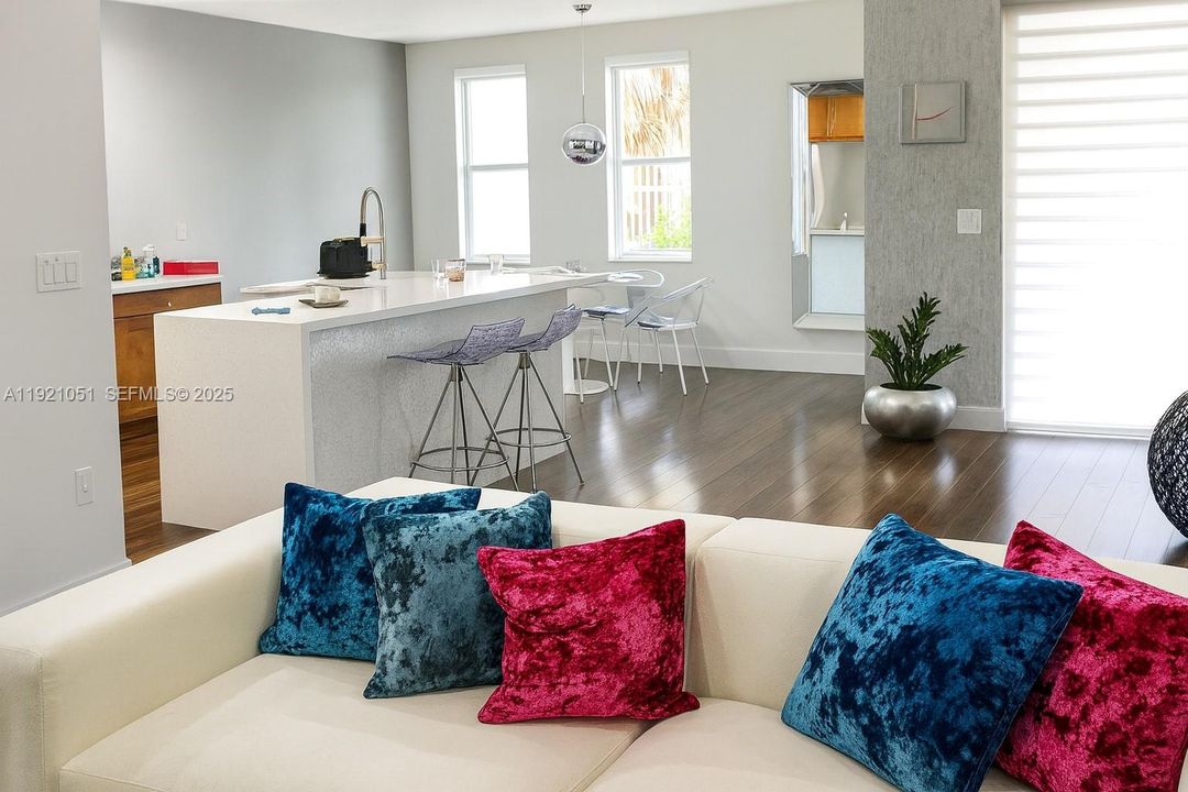 For Rent: $4,200 (3 beds, 2 baths, 2033 Square Feet)