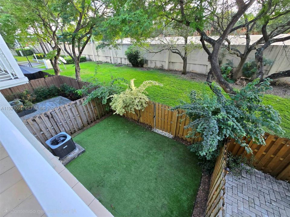 For Rent: $4,200 (3 beds, 2 baths, 2033 Square Feet)