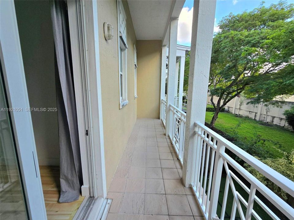 For Rent: $4,200 (3 beds, 2 baths, 2033 Square Feet)