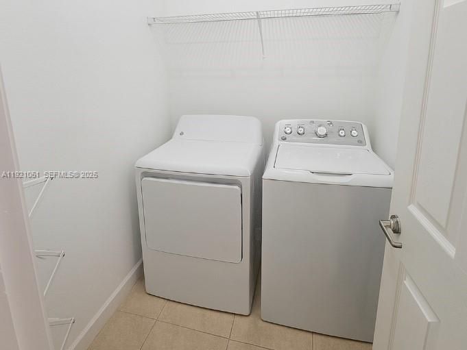 For Rent: $4,200 (3 beds, 2 baths, 2033 Square Feet)