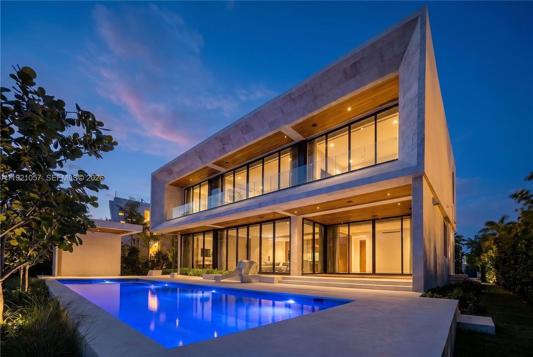 En Venta: $49,500,000 (7 camas, 6 baños, 8300 Pies cuadrados)