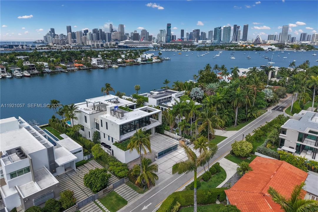 En Venta: $49,500,000 (7 camas, 6 baños, 8300 Pies cuadrados)