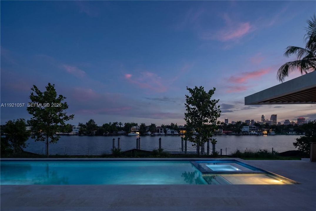En Venta: $49,500,000 (7 camas, 6 baños, 8300 Pies cuadrados)