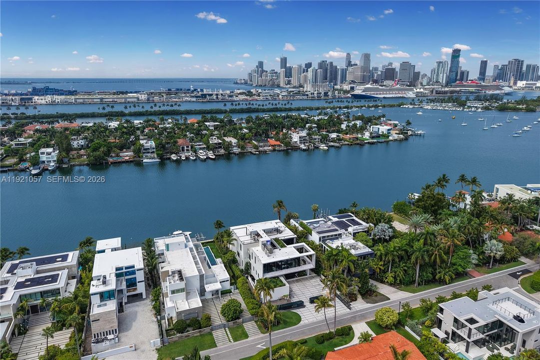 En Venta: $49,500,000 (7 camas, 6 baños, 8300 Pies cuadrados)