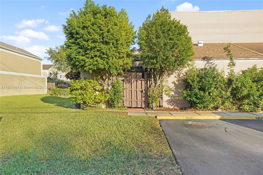 待售: $414,900 (2 贝兹, 2 浴室, 1368 平方英尺)