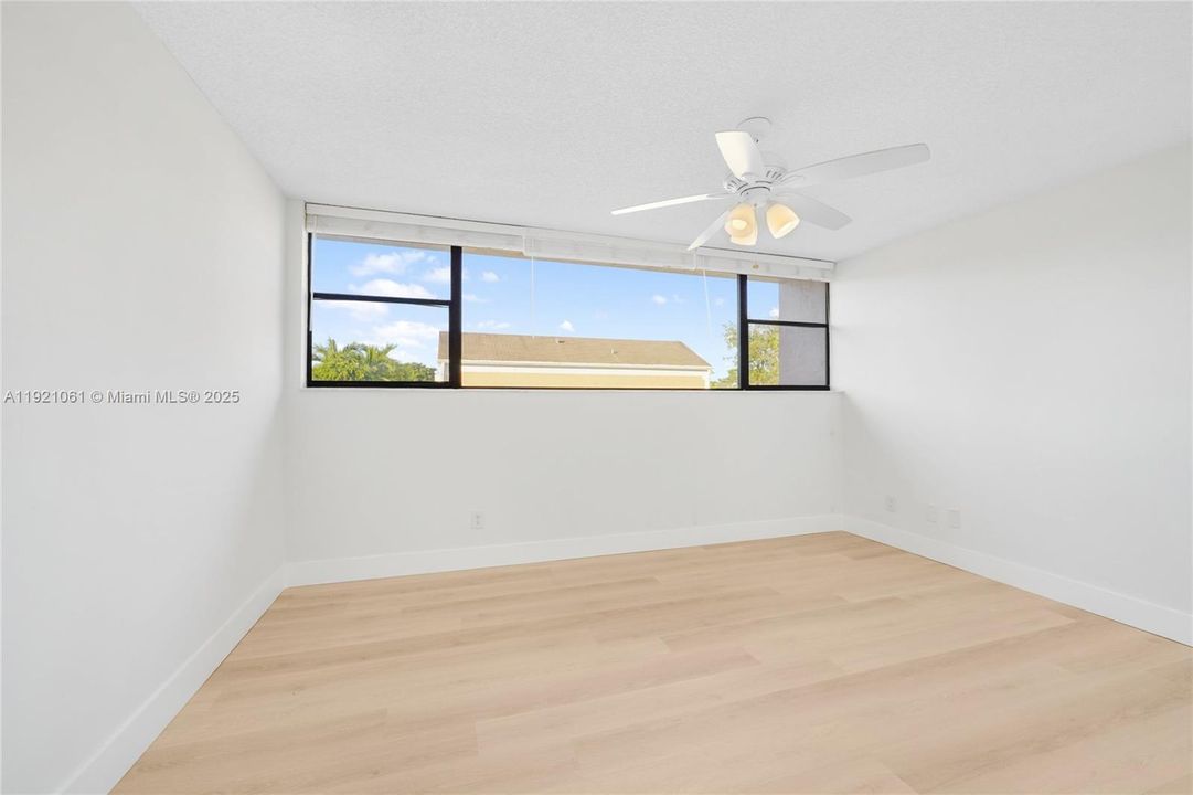 待售: $414,900 (2 贝兹, 2 浴室, 1368 平方英尺)