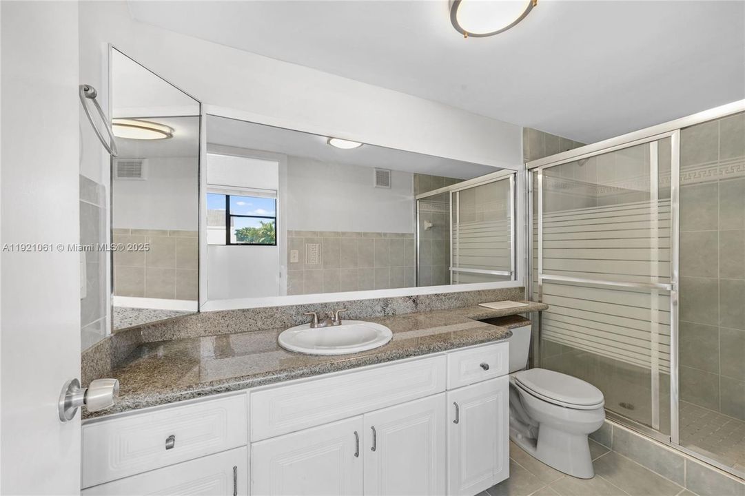 待售: $414,900 (2 贝兹, 2 浴室, 1368 平方英尺)