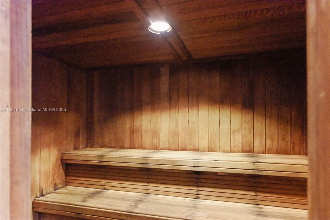 待售: $414,900 (2 贝兹, 2 浴室, 1368 平方英尺)