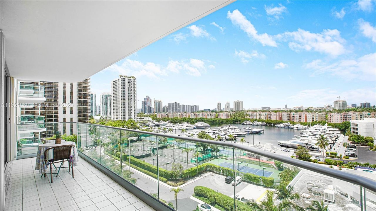 На продажу: $949,000 (4 спален, 4 ванн, 3044 Квадратных фут)