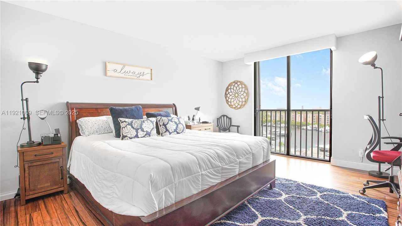 На продажу: $949,000 (4 спален, 4 ванн, 3044 Квадратных фут)