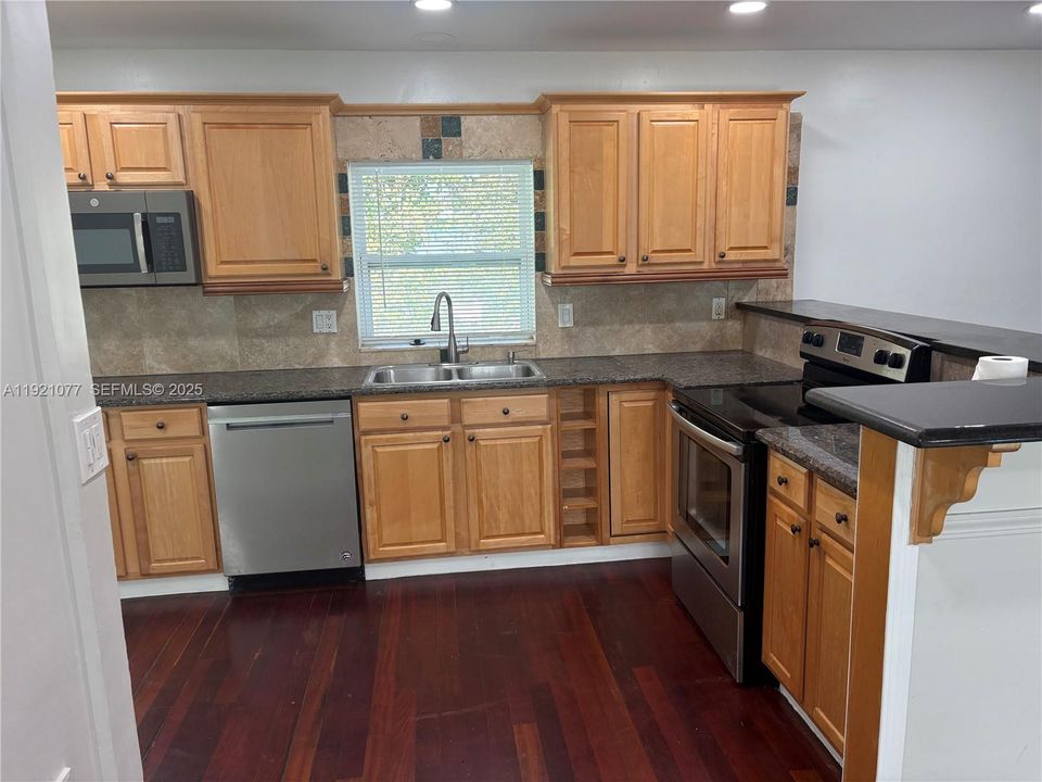 En Renta: $4,500 (3 camas, 2 baños, 1446 Pies cuadrados)