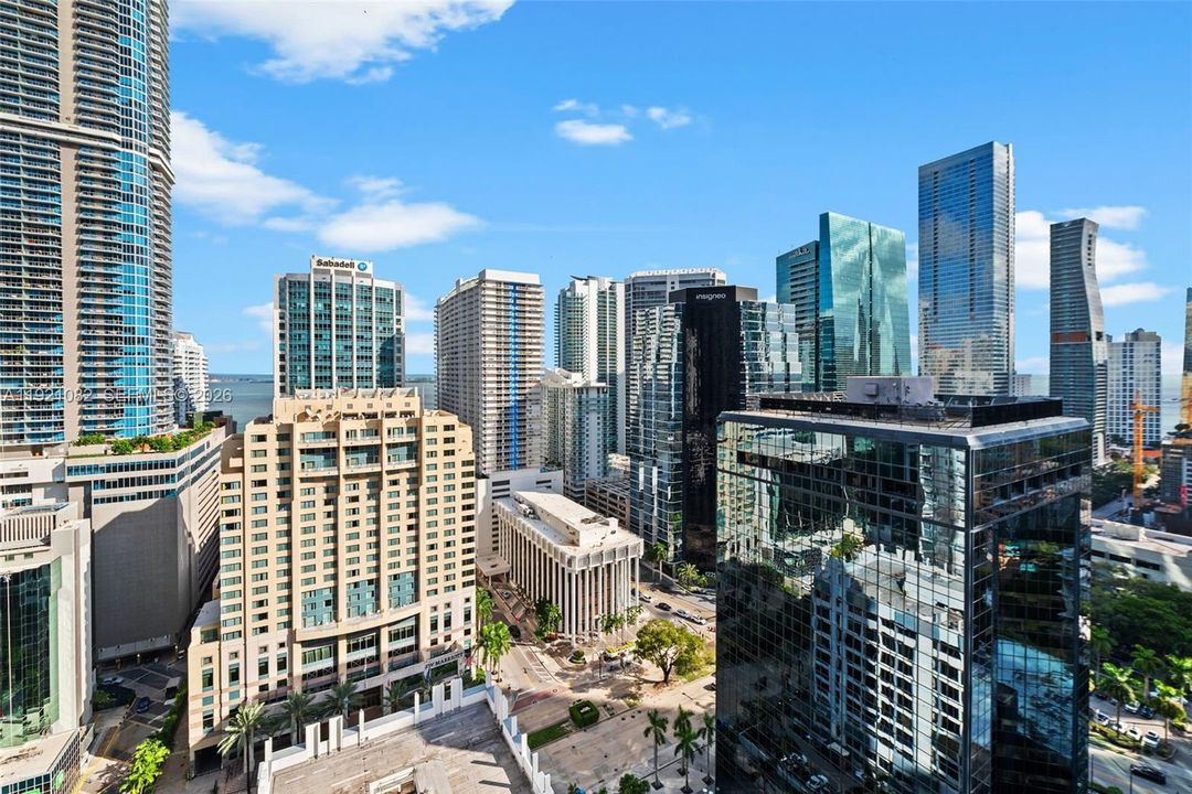 В аренду: $4,750 (1 спален, 1 ванн, 906 Квадратных фут)