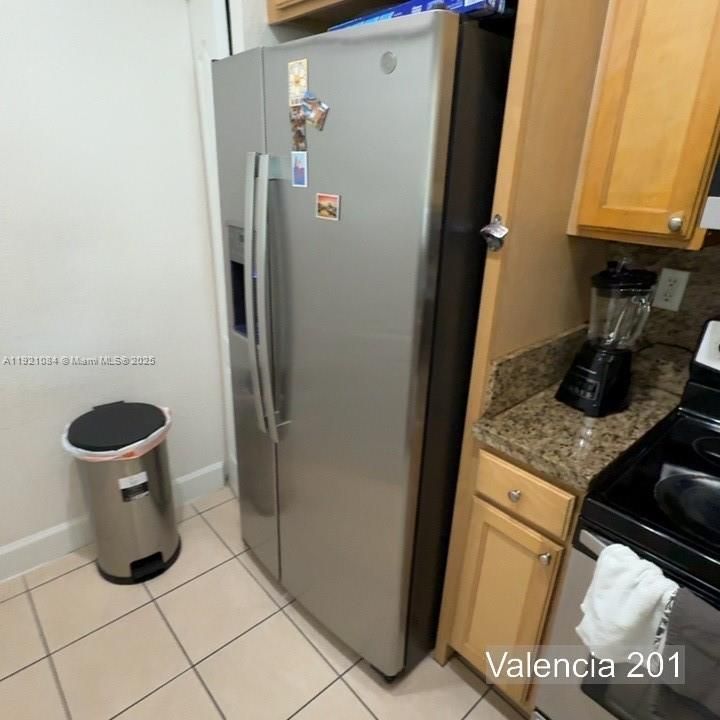 For Sale: $390,000 (2 beds, 2 baths, 1010 Square Feet)