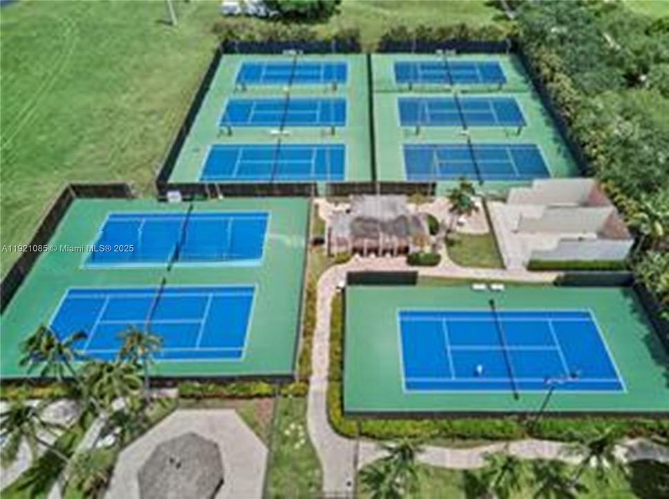 For Sale: $524,900 (3 beds, 2 baths, 1788 Square Feet)