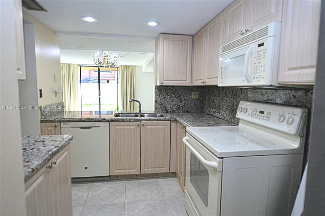 For Sale: $524,900 (3 beds, 2 baths, 1788 Square Feet)